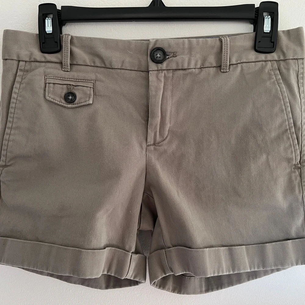 Banana Republic City Chino Shorts - Picture 1 of 6